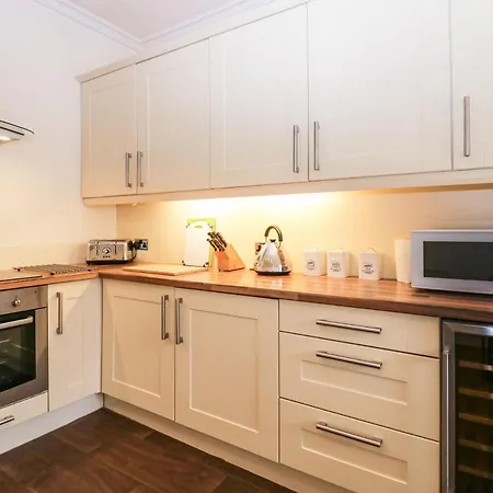 Flat 1 Kentholme * Grange-over-Sands