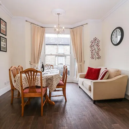 Flat 1 Kentholme Feriehus *